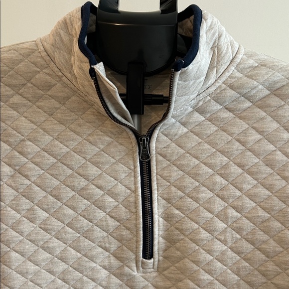 Market & Spruce Beige Quilted Pullover - Picture 4 of 5